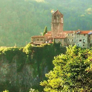 Mont-rock Guest house