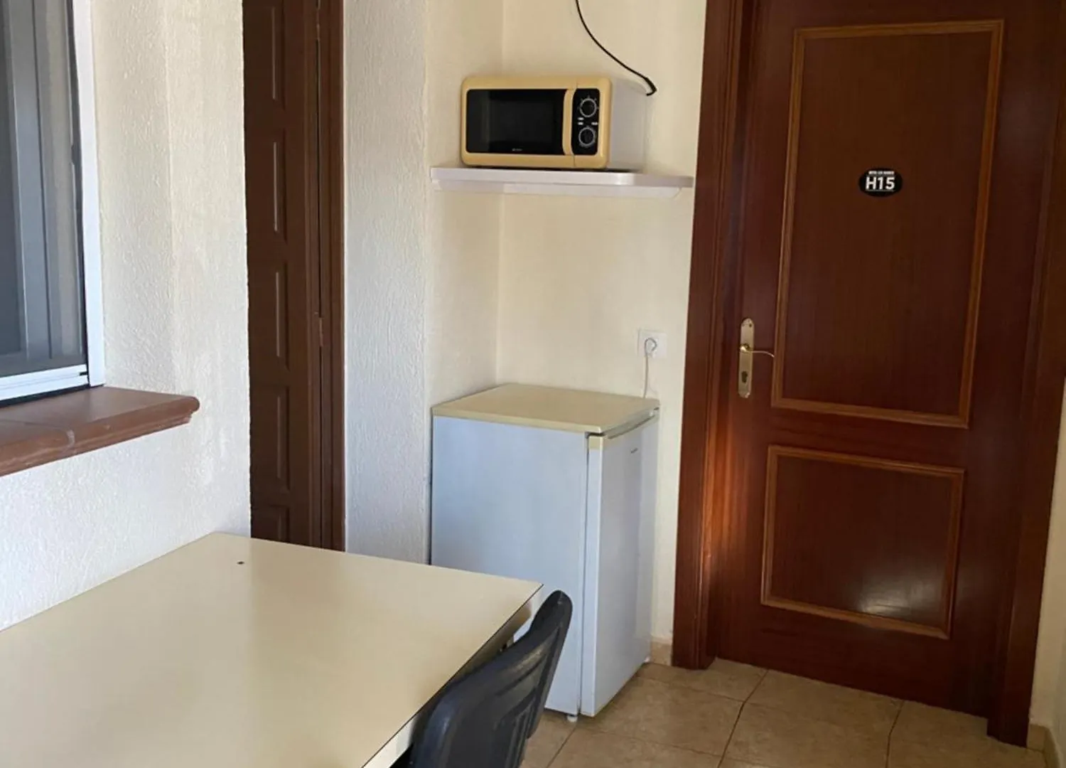 Hotel Les Roques Bascara Испания